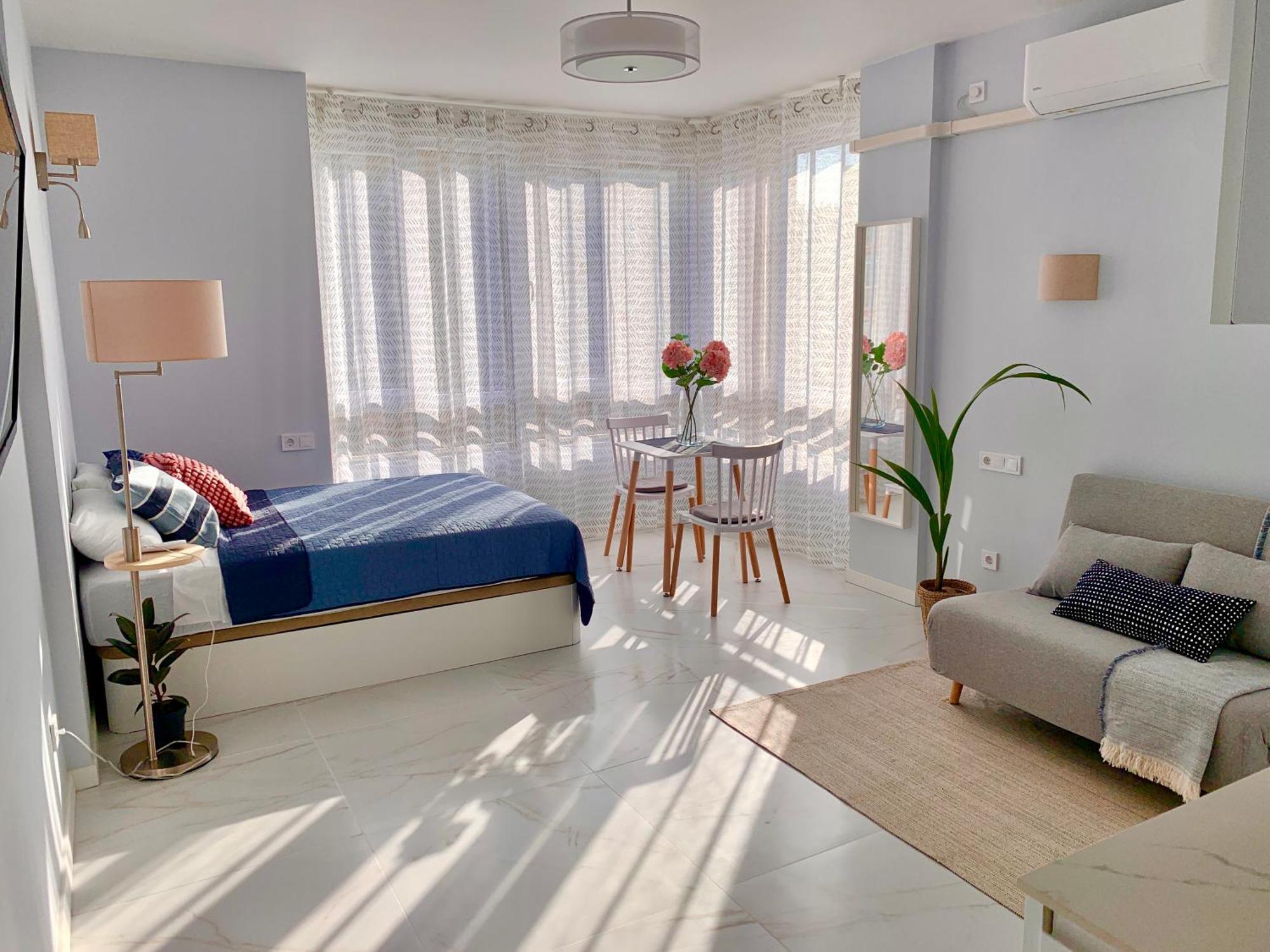 Elegant Studio With Pool And Seaview Torremolinos Bagian luar foto